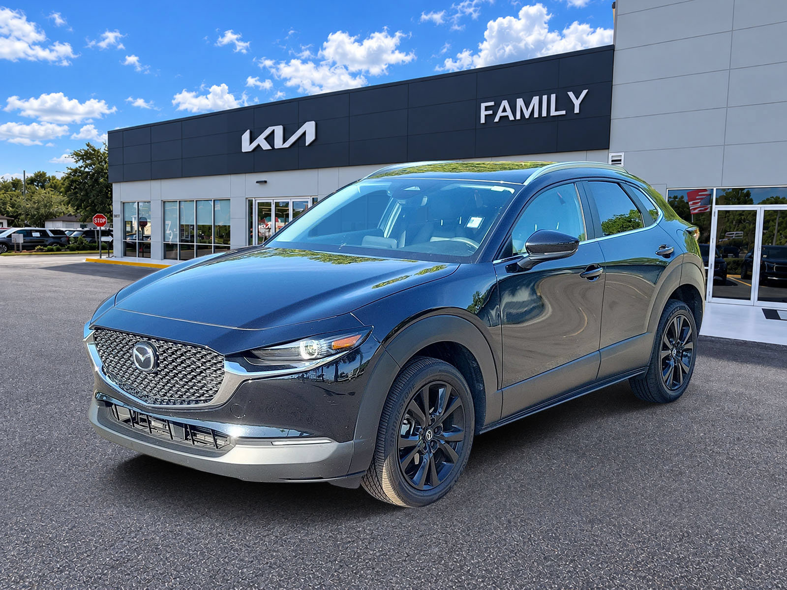 Used 2024 MAZDA CX-30 AWD 2.5 S w/ Select Sport Pkg image 3
