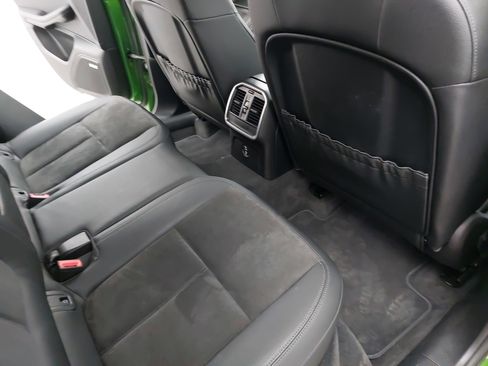 Certified 2021 Porsche Macan S image 13