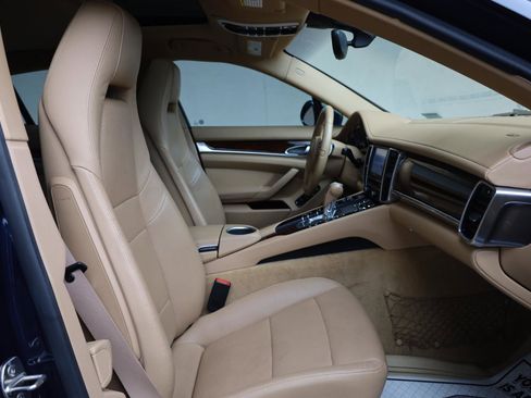 Used 2012 Porsche Panamera 4 image 28
