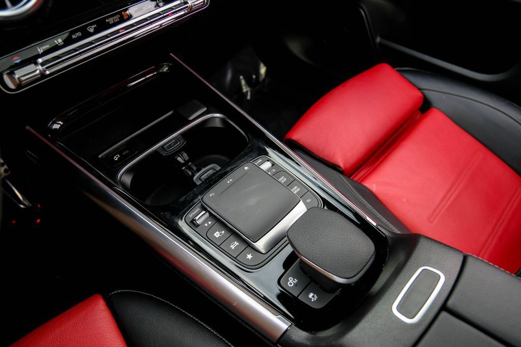 Used 2022 Mercedes-Benz GLA 45 AMG 4MATIC w/ Parking Assistance Package image 28