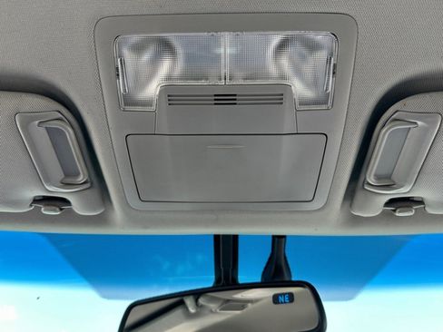 Used 2015 Toyota Camry XLE FWD image 34