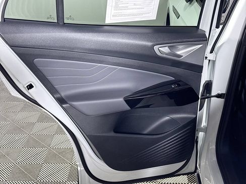 Certified 2023 Volkswagen ID.4 Pro S Plus AWD/4WD image 21