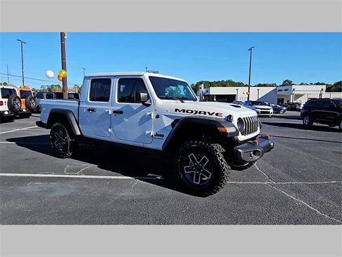 New 2026 Jeep Gladiator Mojave image 16