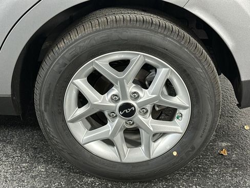 Used 2025 Kia Soul S image 10