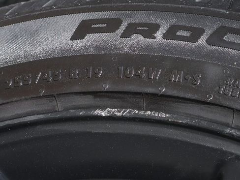 Used 2024 Tesla Model Y Long Range RWD image 40