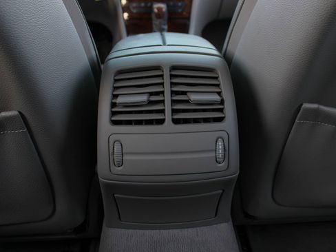 Used 2004 Mercedes-Benz E 320 Sedan image 42