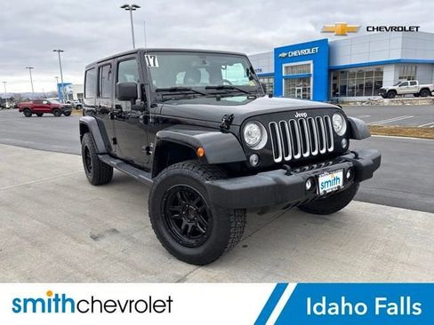 Used 2017 Jeep Wrangler Unlimited Sahara w/ Connectivity Group image 1