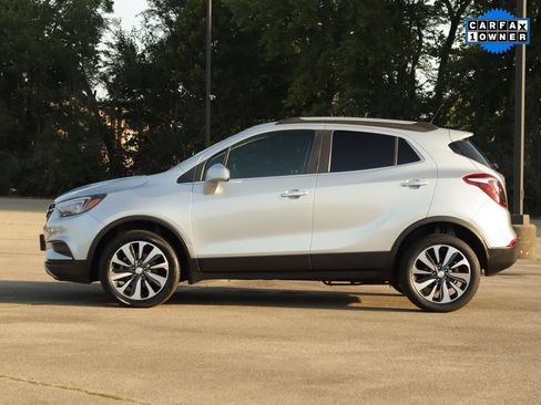 Used 2021 Buick Encore Preferred w/ Safety Package II AWD/4WD image 4