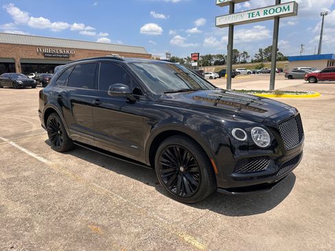 Used 2020 Bentley Bentayga Speed AWD/4WD image 23