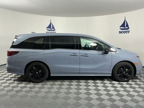 Certified 2024 Honda Odyssey Sport image 6