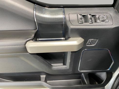 Used 2018 Ford F150 Lariat w/ Equipment Group 502A Luxury AWD/4WD image 10
