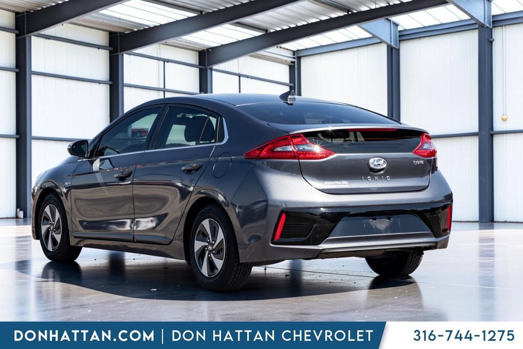 Used 2017 Hyundai Ioniq SEL FWD image 21