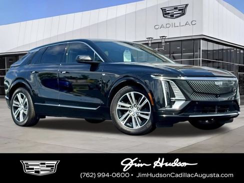 Certified 2024 Cadillac Lyriq Luxury AWD/4WD image 1