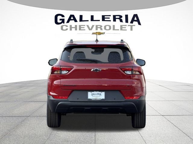 New 2026 Chevrolet TrailBlazer LT w/ Midnight Edition FWD image 6