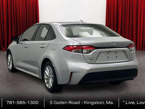 Used 2023 Toyota Corolla LE w/ LE Premium Package FWD image 7