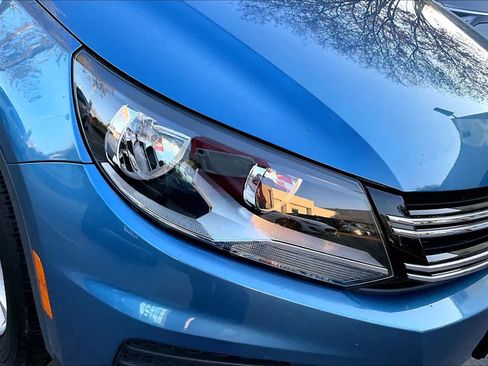 Used 2017 Volkswagen Tiguan Limited image 25