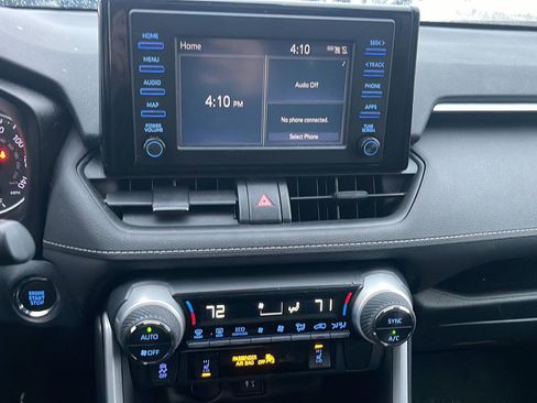 Used 2019 Toyota RAV4 XLE w/ Convenience Package image 10