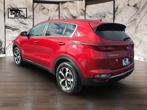 Used 2020 Kia Sportage LX AWD/4WD image 7