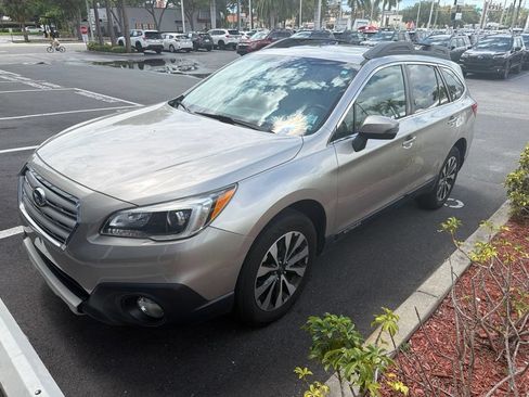 Used 2017 Subaru Outback 2.5i Limited AWD/4WD image 1