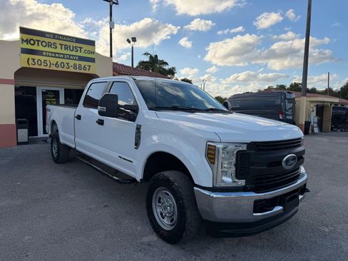 Used 2018 Ford F250 XL w/ Power Equipment Group image 8
