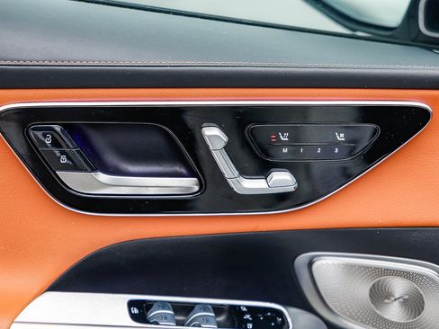 Certified 2023 Mercedes-Benz GLC 300 image 22