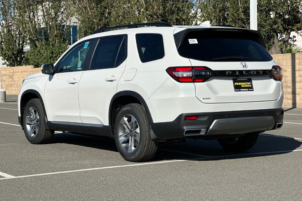 New 2026 Honda Pilot EX-L image 6