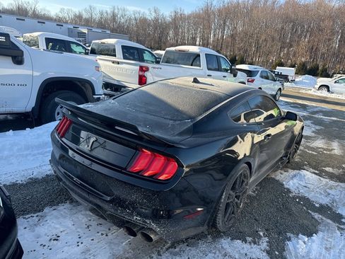 Used 2022 Ford Mustang Shelby GT500 w/ Technology Package image 5