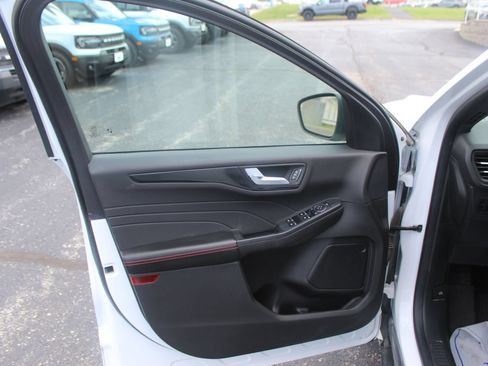 Used 2023 Ford Escape ST-Line w/ Tech Pack #1 AWD/4WD image 20