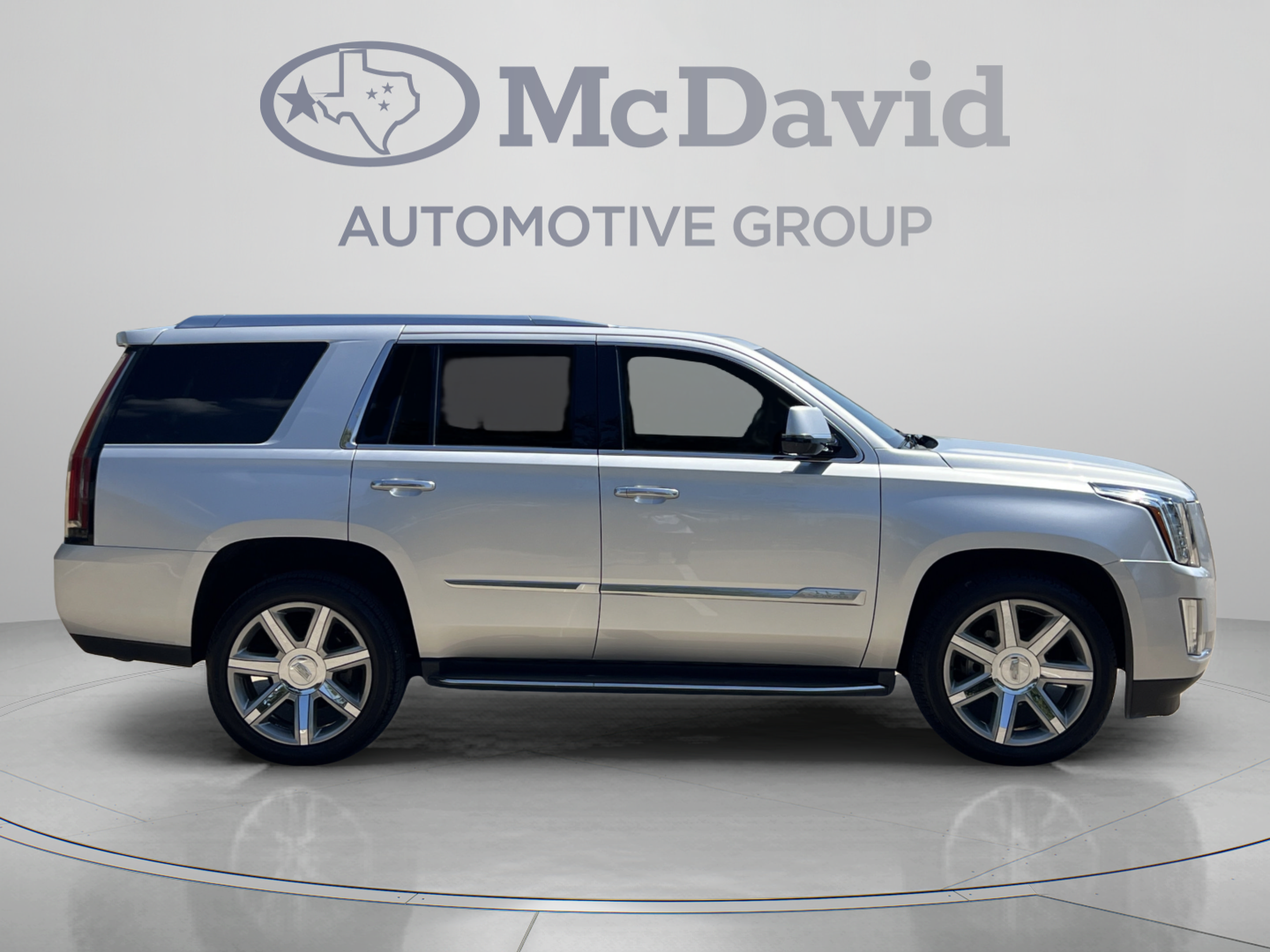 Used 2016 Cadillac Escalade Luxury AWD/4WD image 8