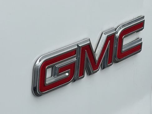 Used 2017 GMC Savana 2500 RWD image 4