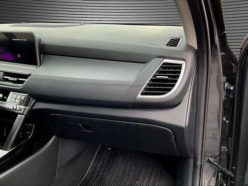 Used 2024 Kia Seltos EX image 25