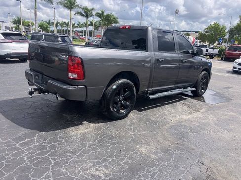 Used 2017 RAM 1500 Express w/ Express Value Package RWD image 3