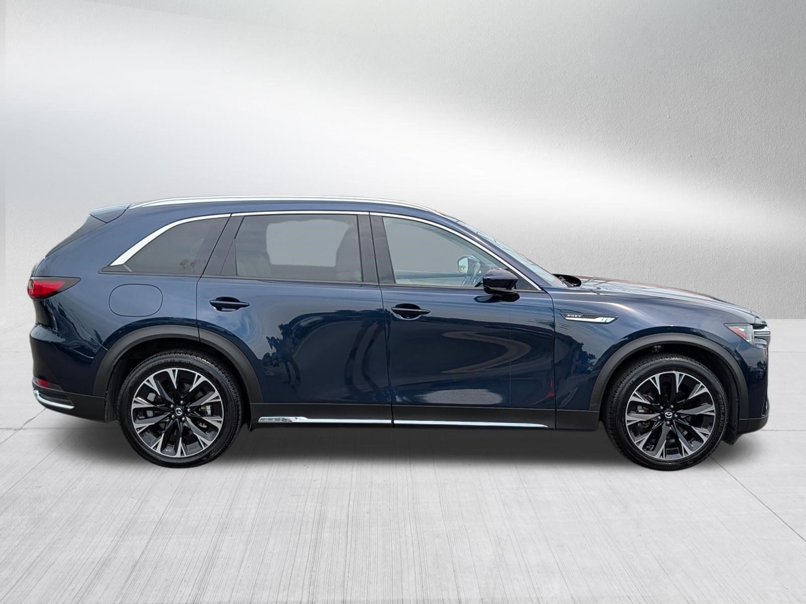 Used 2024 MAZDA CX-90 Plug-In Hybrid w/ Premium Plus AWD/4WD image 8
