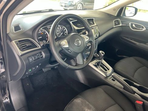 Used 2018 Nissan Sentra SR FWD image 6