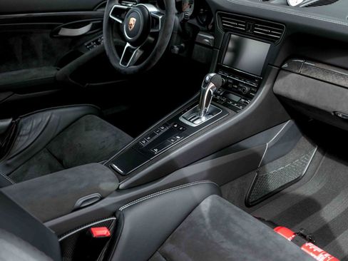 Used 2016 Porsche 911 GT3 RS image 50