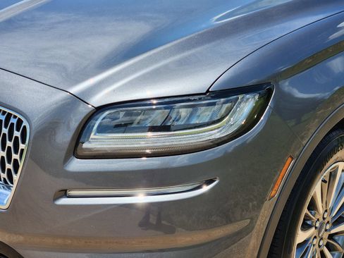 Used 2021 Lincoln Nautilus Reserve AWD/4WD image 9