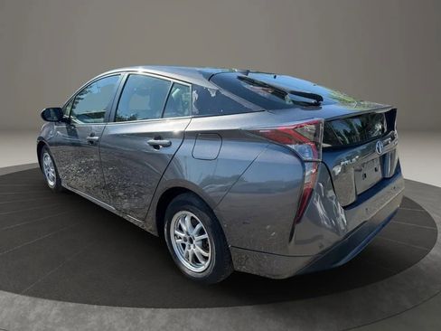 Used 2018 Toyota Prius Four w/ Advanced Technology Package FWD image 6