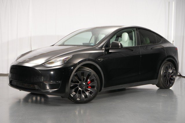 Used 2023 Tesla Model Y Performance AWD/4WD image 1