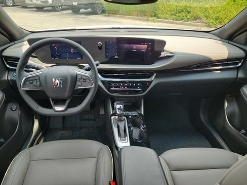 Used 2025 Buick Envista Avenir FWD image 7