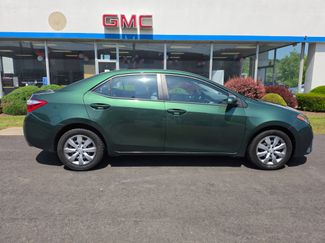 Used 2015 Toyota Corolla LE FWD video 2