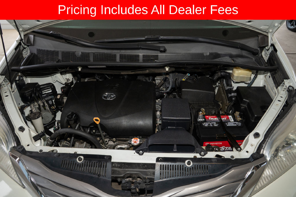 Used 2017 Toyota Sienna XLE FWD image 19