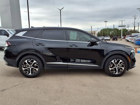 Certified 2023 Kia Sportage EX image 8