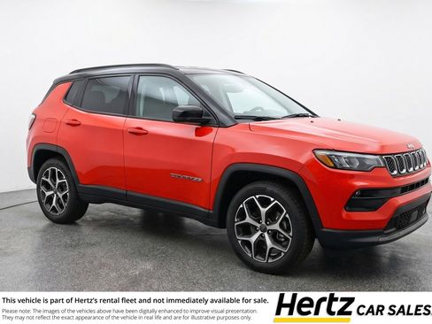 Used 2025 Jeep Compass Limited AWD/4WD image 1