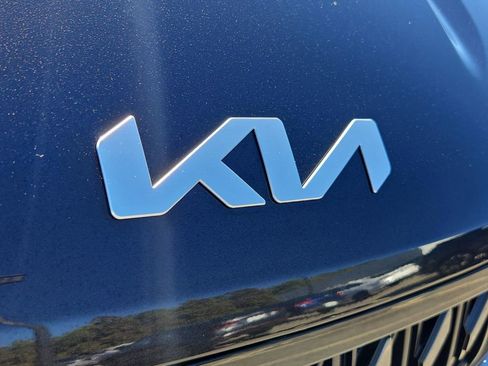 New 2026 Kia Carnival image 4