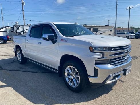 Used 2019 Chevrolet Silverado 1500 LTZ w/ LTZ Plus Package AWD/4WD image 3