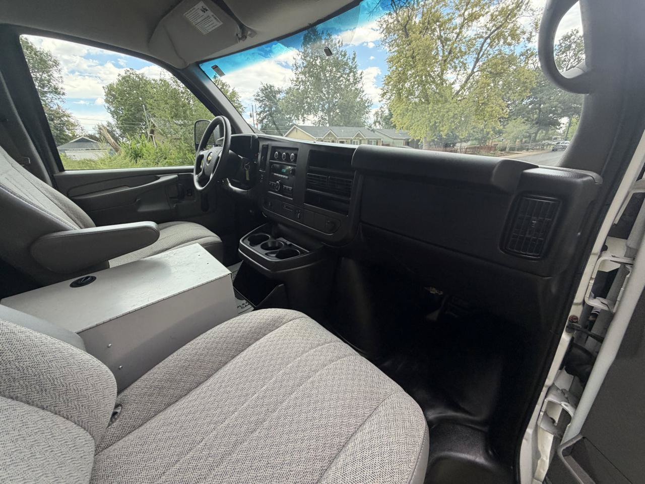 Used 2013 Chevrolet Express 1500 AWD image 14