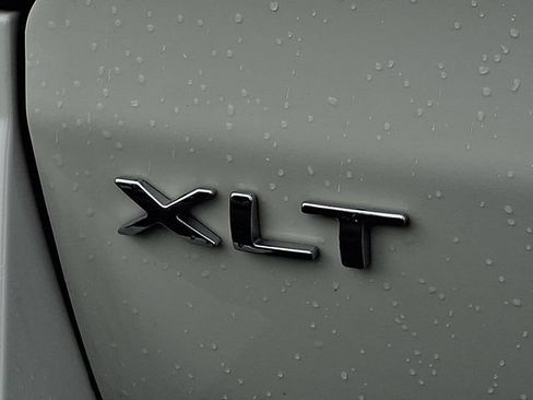 Certified 2020 Ford Expedition XLT w/ Equipment Group 202A AWD/4WD image 36