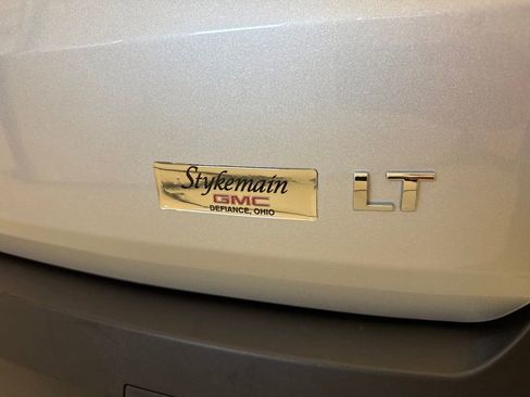 Used 2022 Chevrolet Traverse LT AWD/4WD image 12