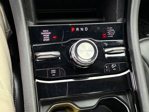 Used 2023 Jeep Grand Cherokee Overland image 27