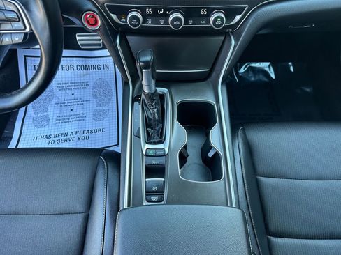 Used 2022 Honda Accord Sport image 19
